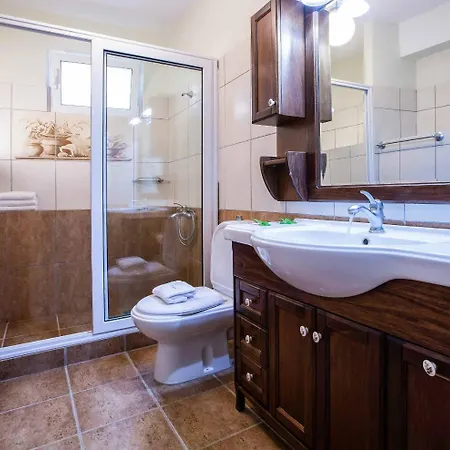 Rachi Vathi (Meganisi)